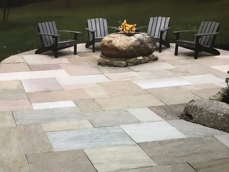 Stone-Firepit