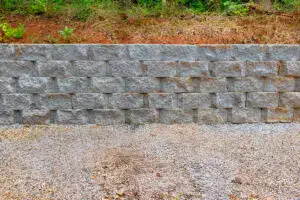 segmented retaining wall