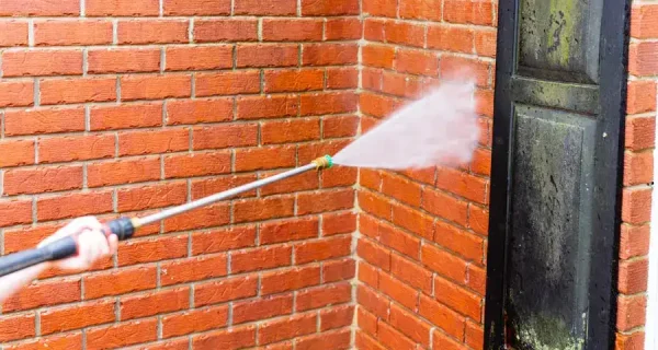 brick-wall-cleaning